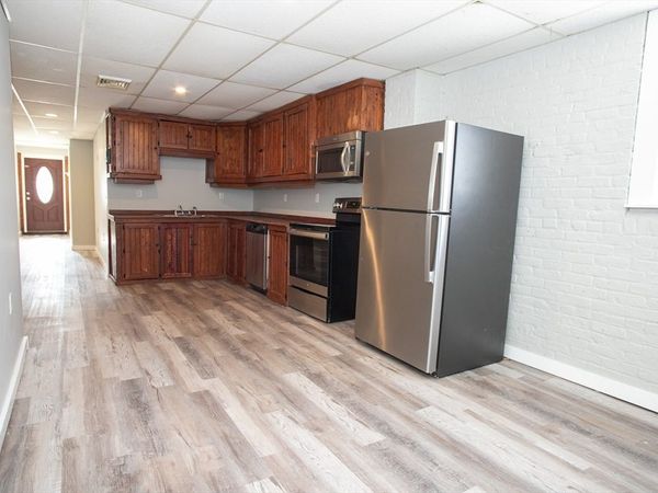 865 S Barre Rd, Barre, MA 01005