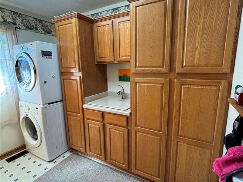 907 Park Village Drive, Louisville, OH 44641 Photo 16