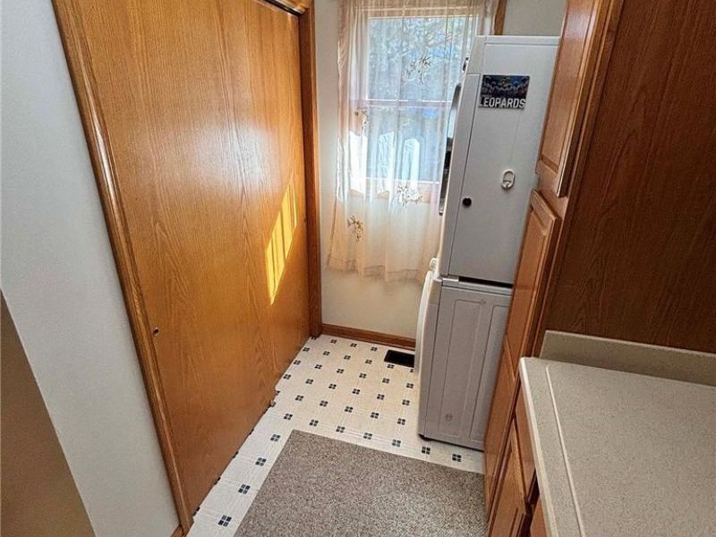 907 Park Village Drive, Louisville, OH 44641 Photo 17