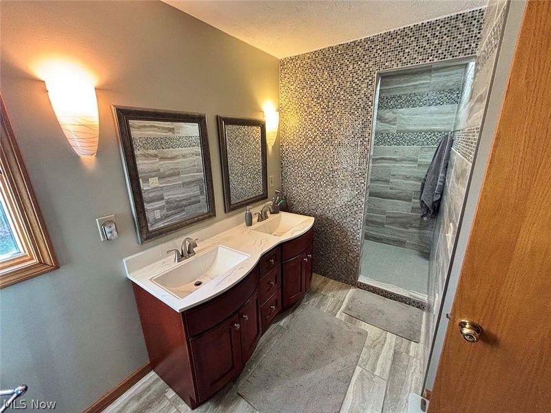 907 Park Village Drive, Louisville, OH 44641 Photo 21