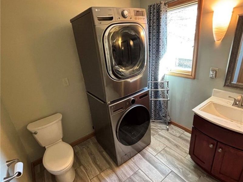 907 Park Village Drive, Louisville, OH 44641 Photo 22