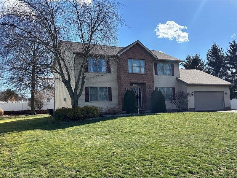 907 Park Village Drive, Louisville, OH 44641 Photo 3