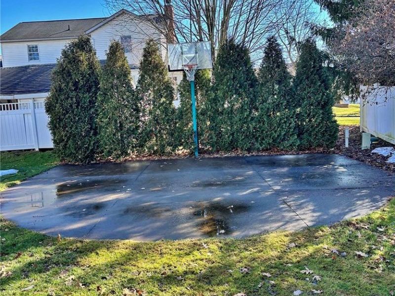 907 Park Village Drive, Louisville, OH 44641 Photo 32