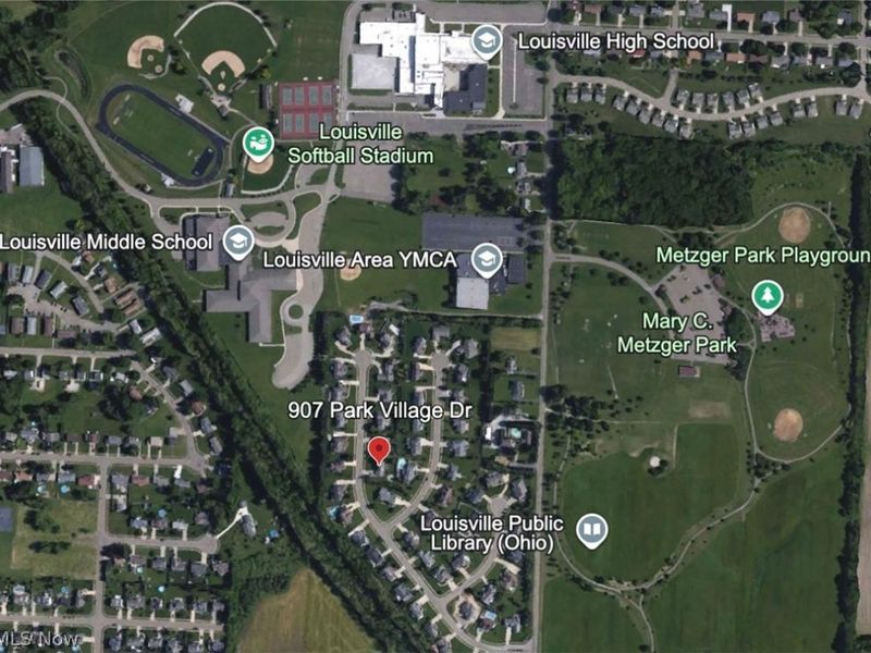 907 Park Village Drive, Louisville, OH 44641 Photo 5