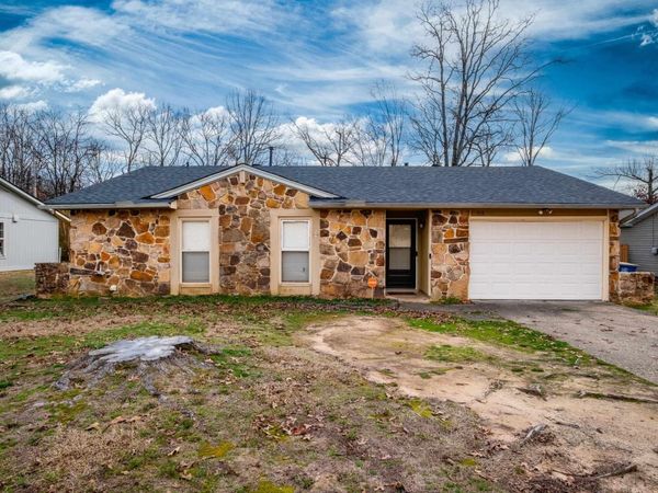 913 Nicole Drive, North Little Rock, AR 72118