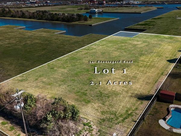 541 Beauregard, Houma, LA 70360