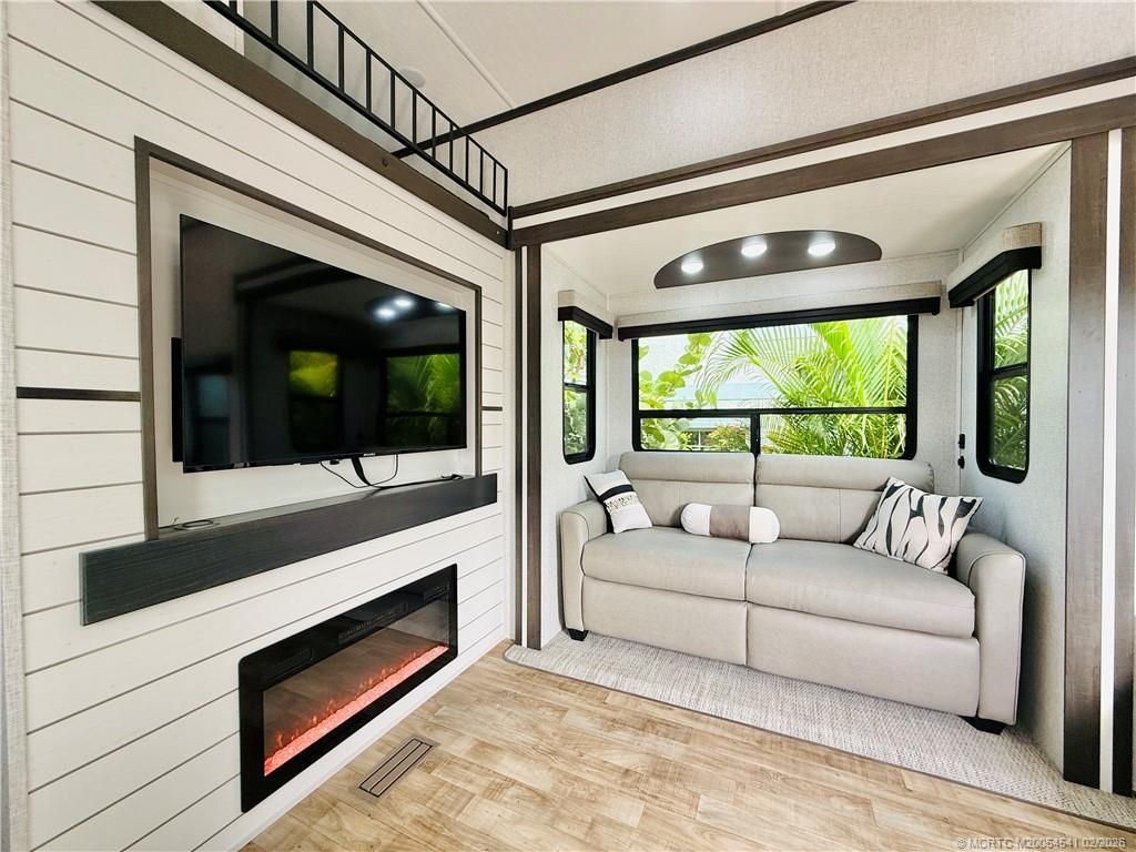 10725 S Ocean Drive, Unit 393, Jensen Beach, FL 34957 Photo