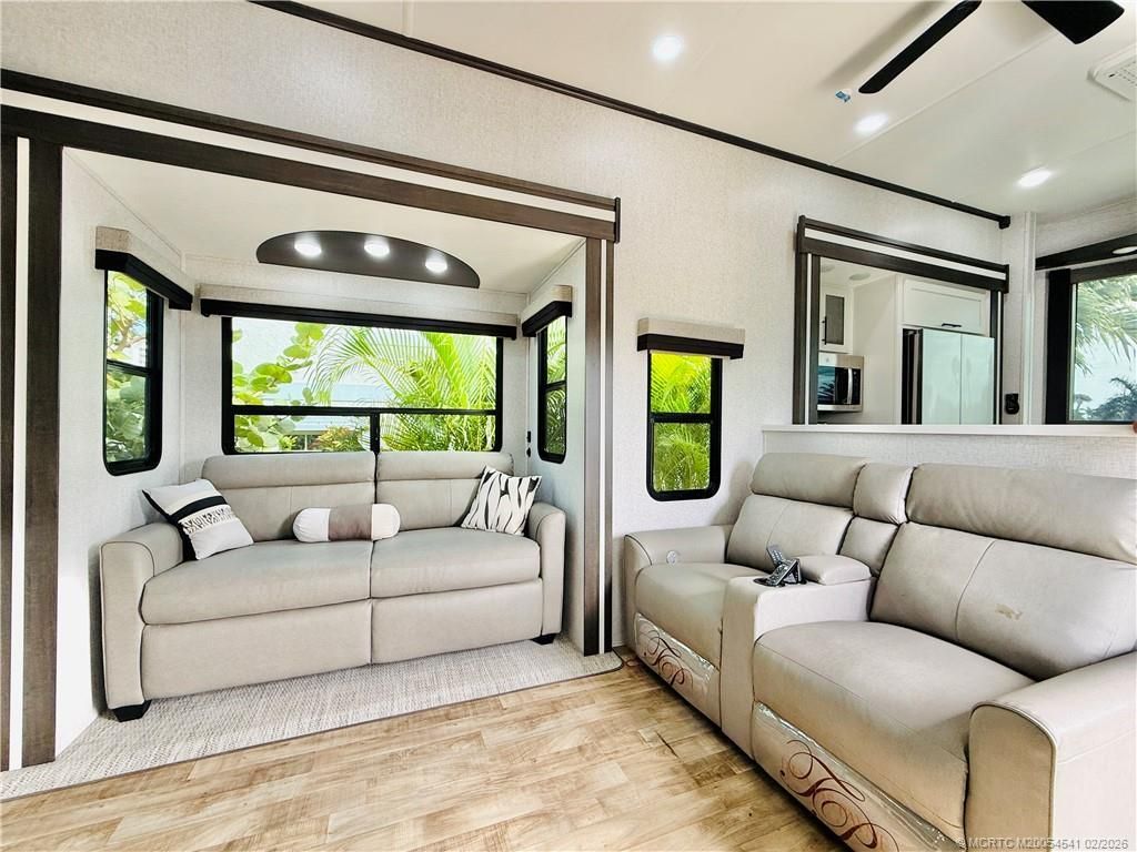 10725 S Ocean Drive, Unit 393, Jensen Beach, FL 34957 Photo