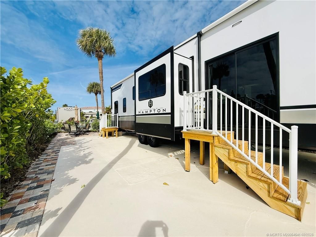 10725 S Ocean Drive, Unit 393, Jensen Beach, FL 34957 Photo