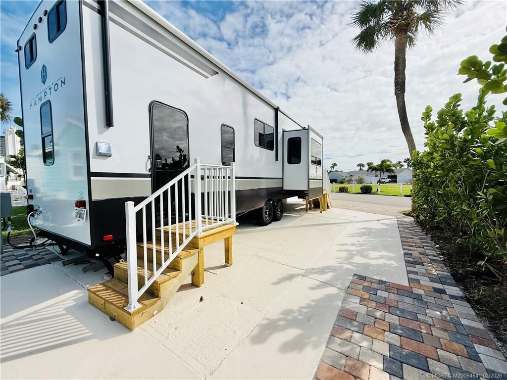 10725 S Ocean Drive, Unit 393, Jensen Beach, FL 34957 Photo