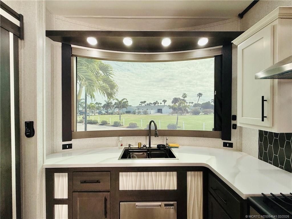 10725 S Ocean Drive, Unit 393, Jensen Beach, FL 34957 Photo