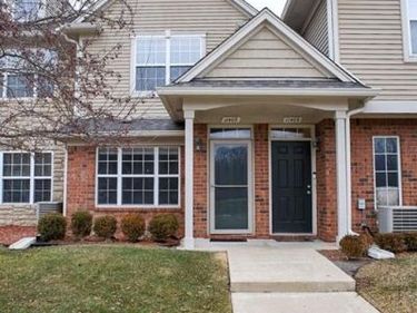 11405 N Woods Drive, Shelby Twp, MI 48317