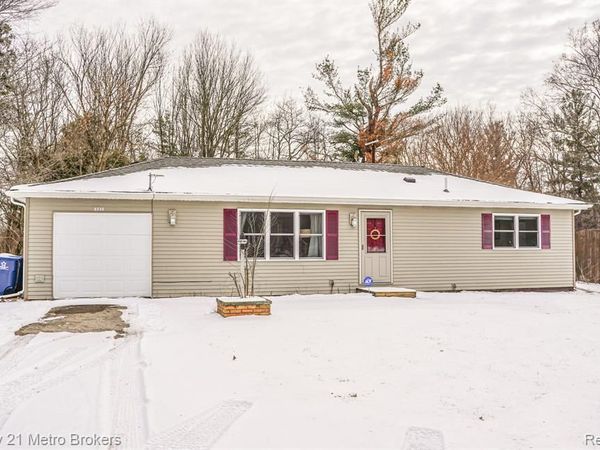 5233 Millington Road, Millington Twp, MI 48746