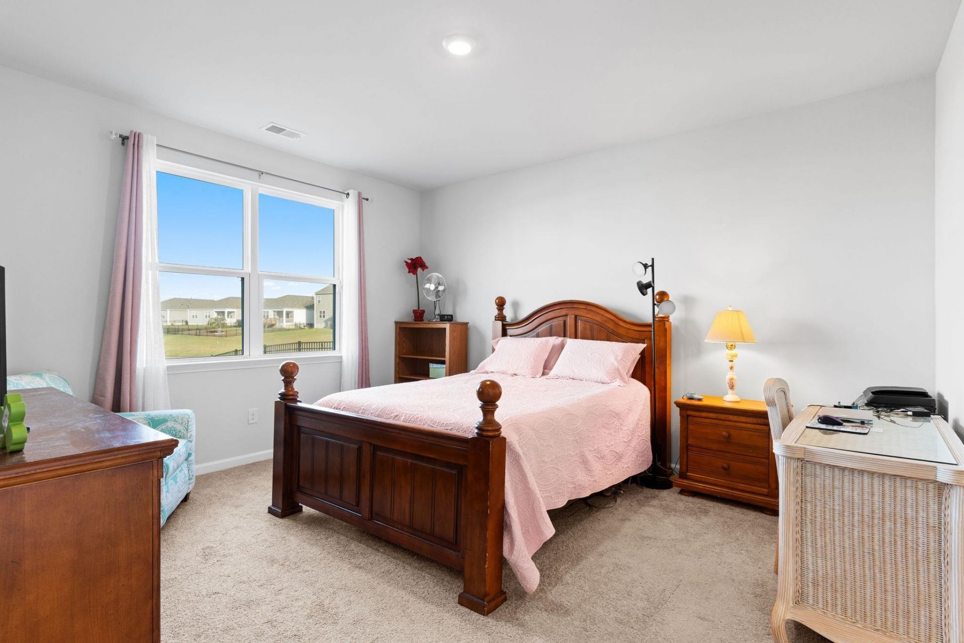 955 Irving Dr. Photo 13