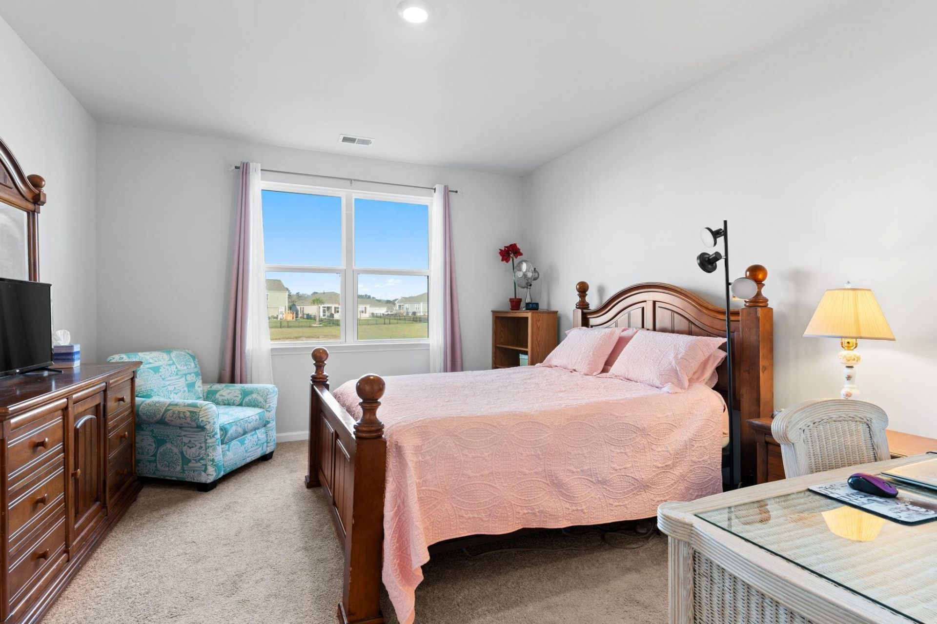955 Irving Dr. Photo 14
