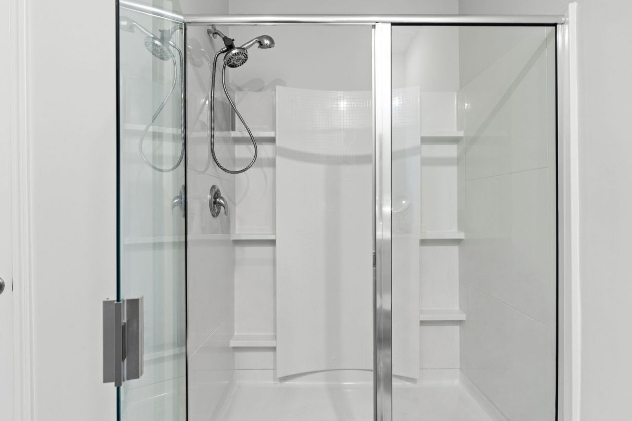 955 Irving Dr. Photo 18