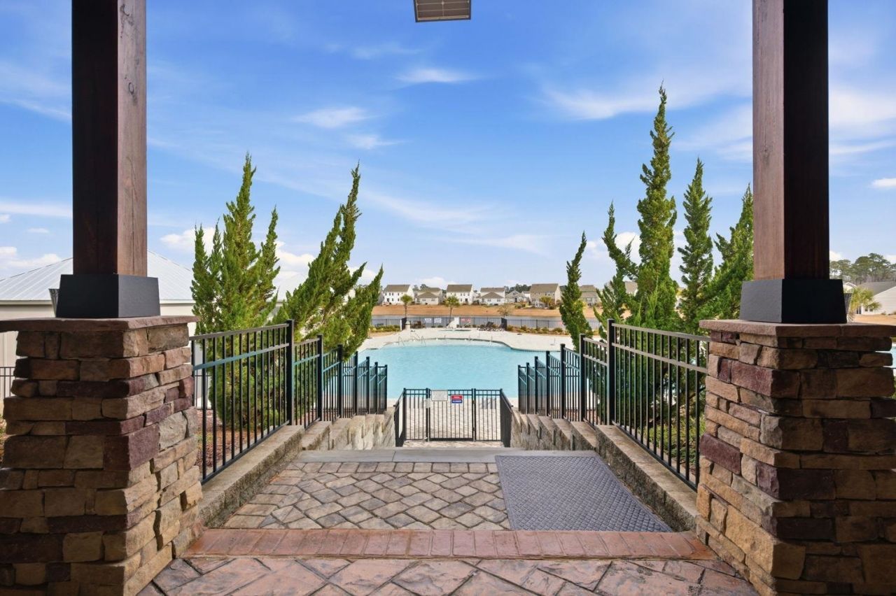 955 Irving Dr. Photo 32