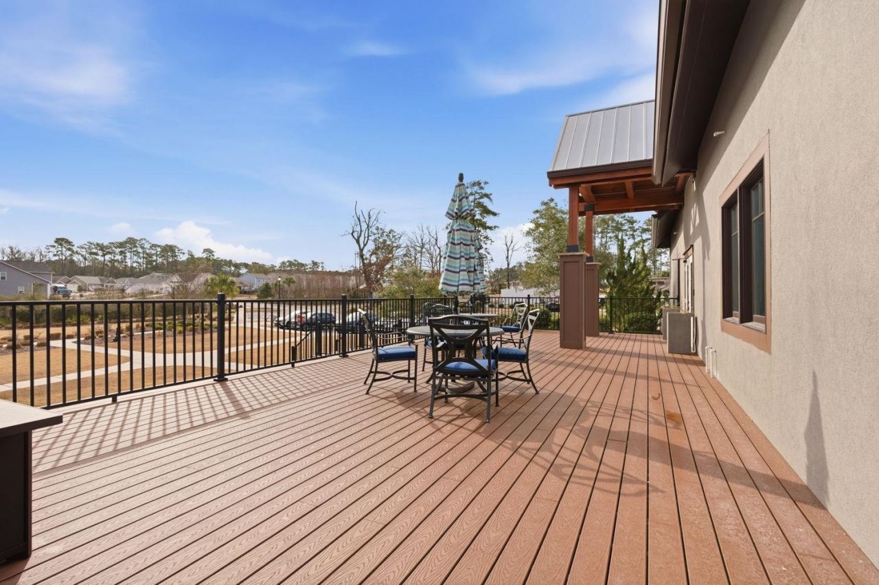 955 Irving Dr. Photo 37