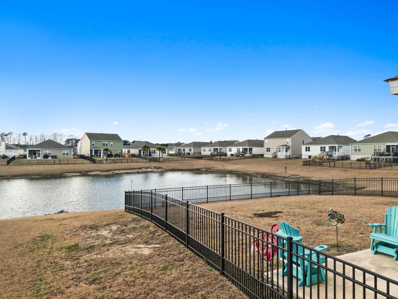 955 Irving Dr.  Photo 4