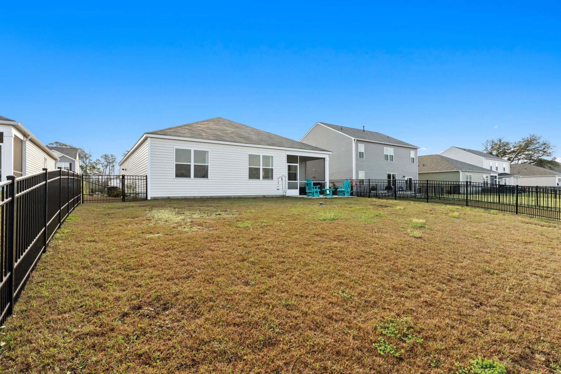 955 Irving Dr. Photo 46