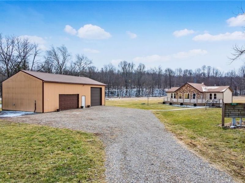 8160 Butcher Knife Road, Roseville, OH 43777 Photo 2