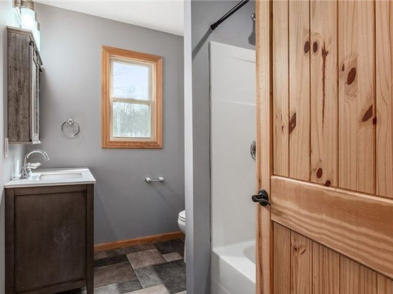 8160 Butcher Knife Road, Roseville, OH 43777 Photo 23