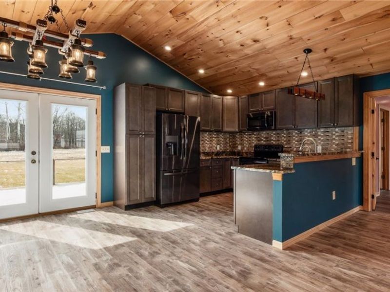 8160 Butcher Knife Road, Roseville, OH 43777 Photo 9