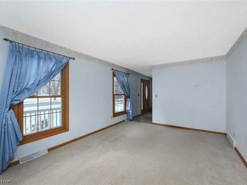 2138 Forest Oak Drive, Akron, OH 44312 Photo 28