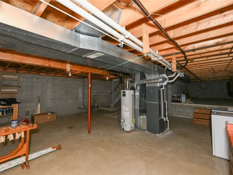 2138 Forest Oak Drive, Akron, OH 44312 Photo 45