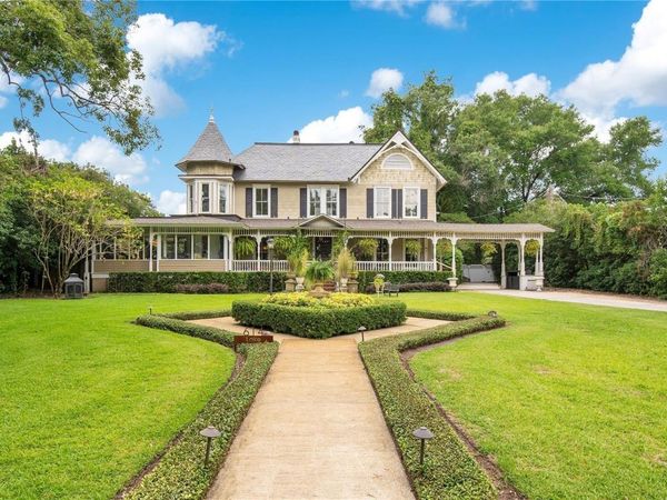 614 LAKE AVENUE , ORLANDO, FL 32801