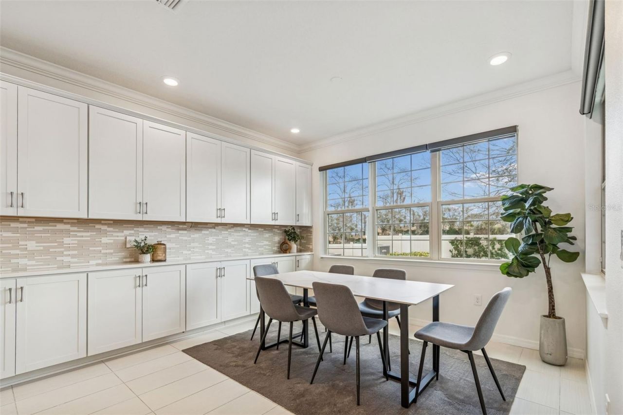 18937 Willowmore Cedar Drive, Lutz, FL 33558 Photo