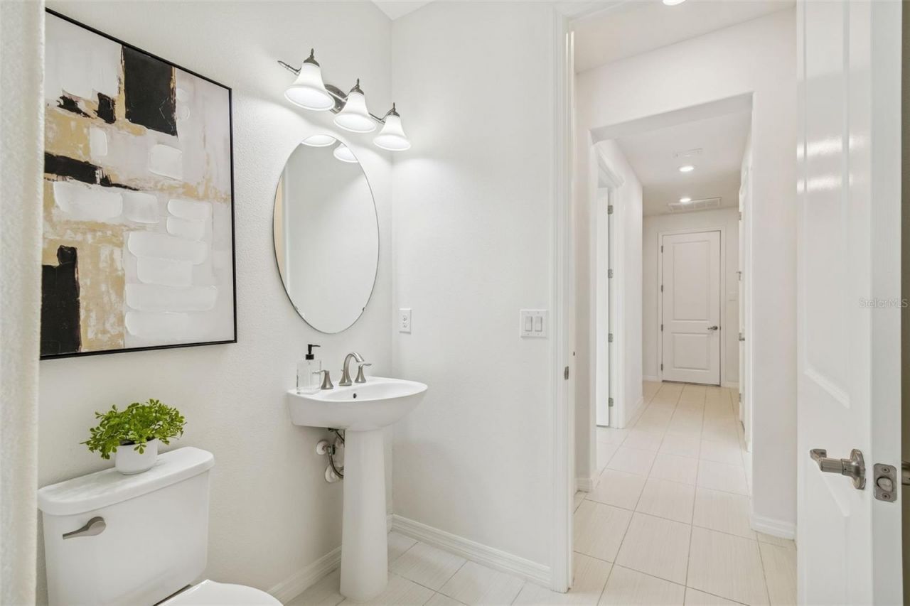 18937 Willowmore Cedar Drive, Lutz, FL 33558 Photo