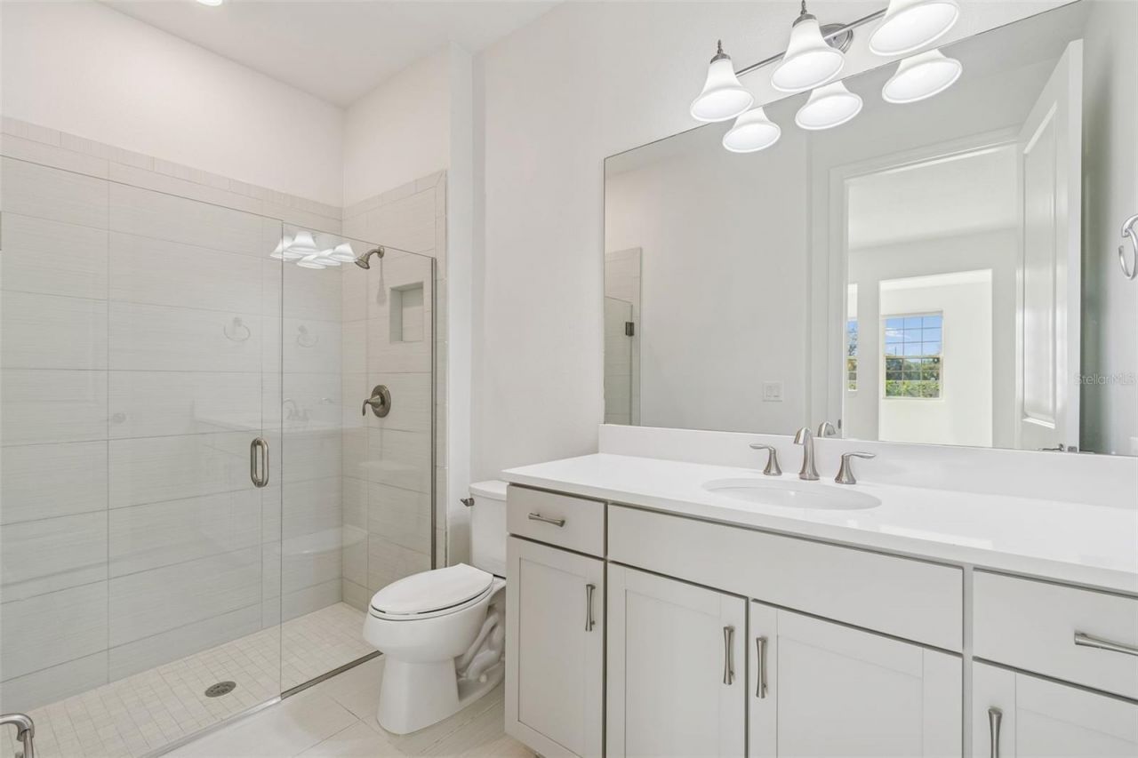 18937 Willowmore Cedar Drive, Lutz, FL 33558 Photo