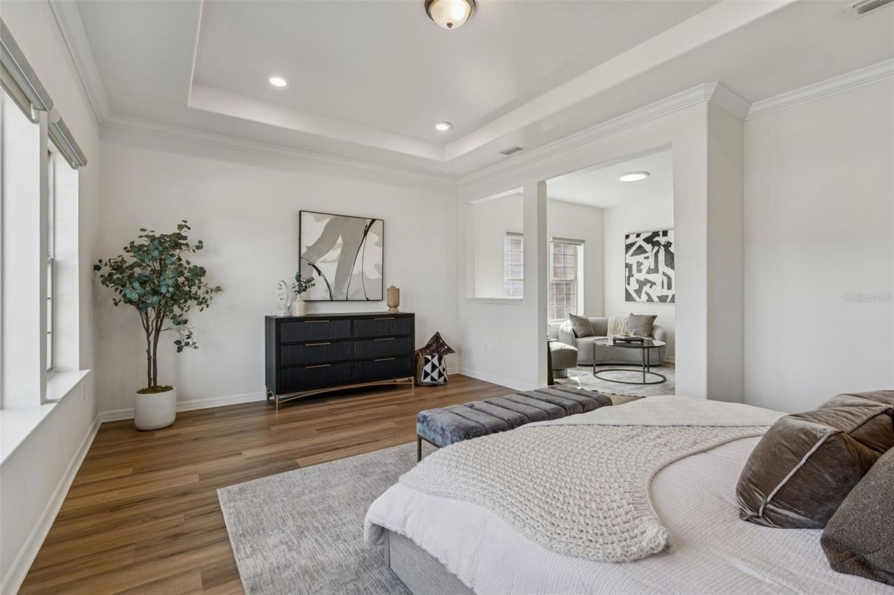 18937 Willowmore Cedar Drive, Lutz, FL 33558 Photo