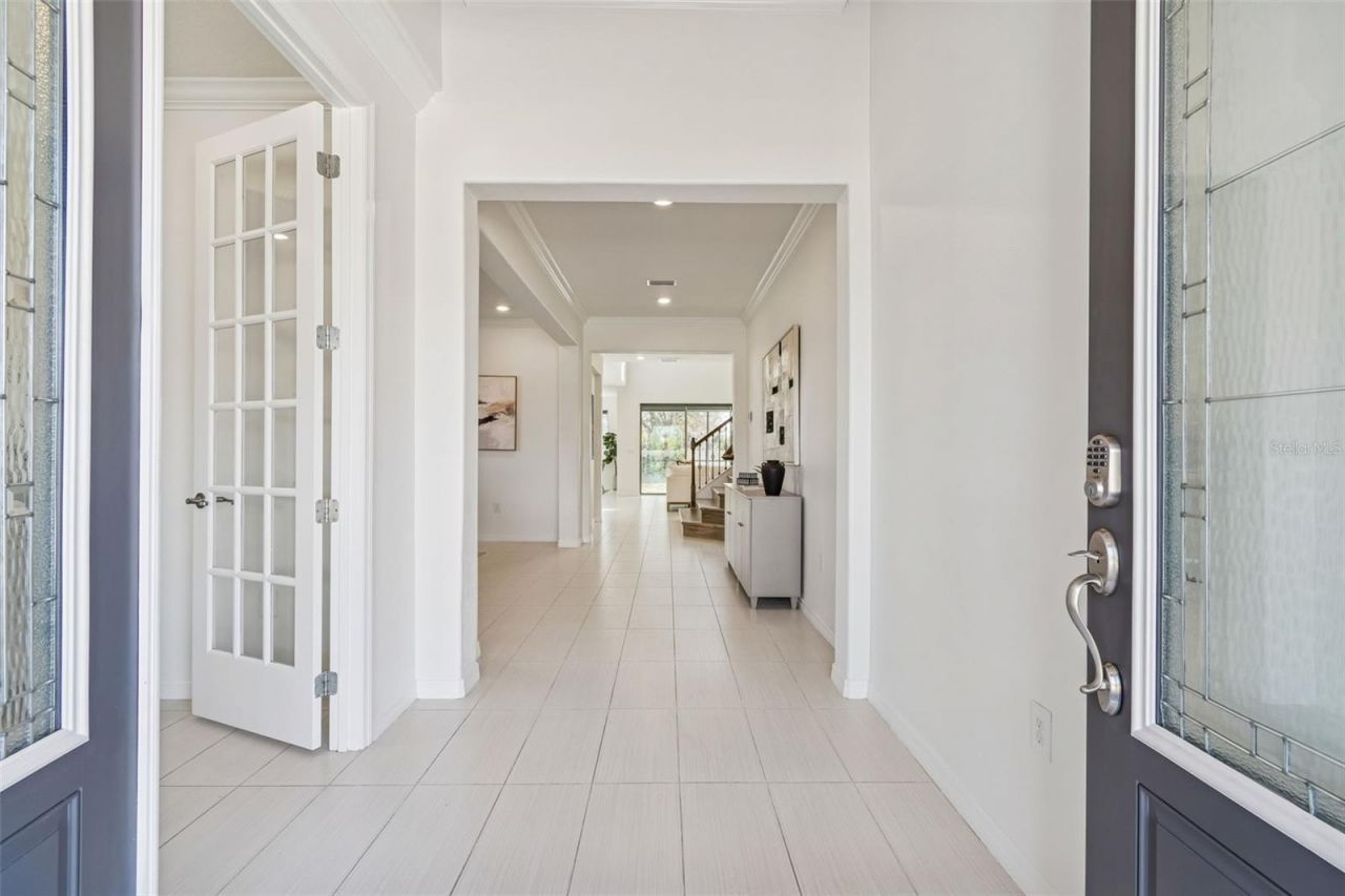 18937 Willowmore Cedar Drive, Lutz, FL 33558 Photo