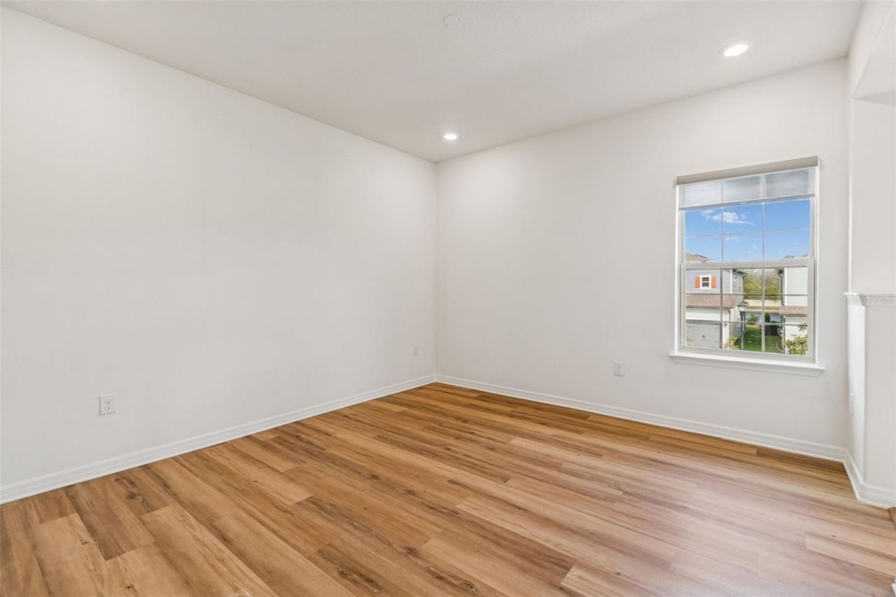 18937 Willowmore Cedar Drive, Lutz, FL 33558 Photo