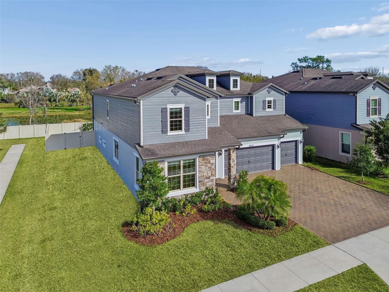 18937 Willowmore Cedar Drive, Lutz, FL 33558 Photo