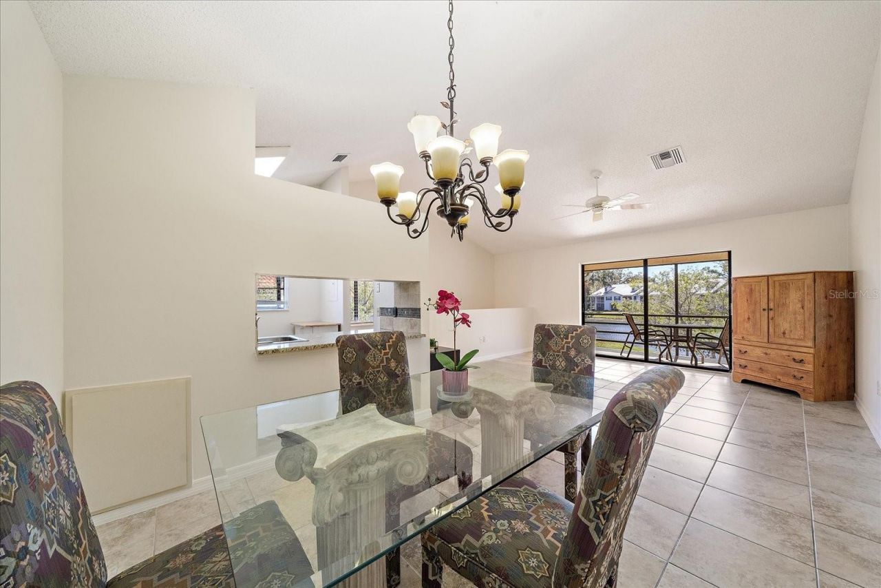 5654 Gardens Drive, Sarasota, FL 34243 Photo