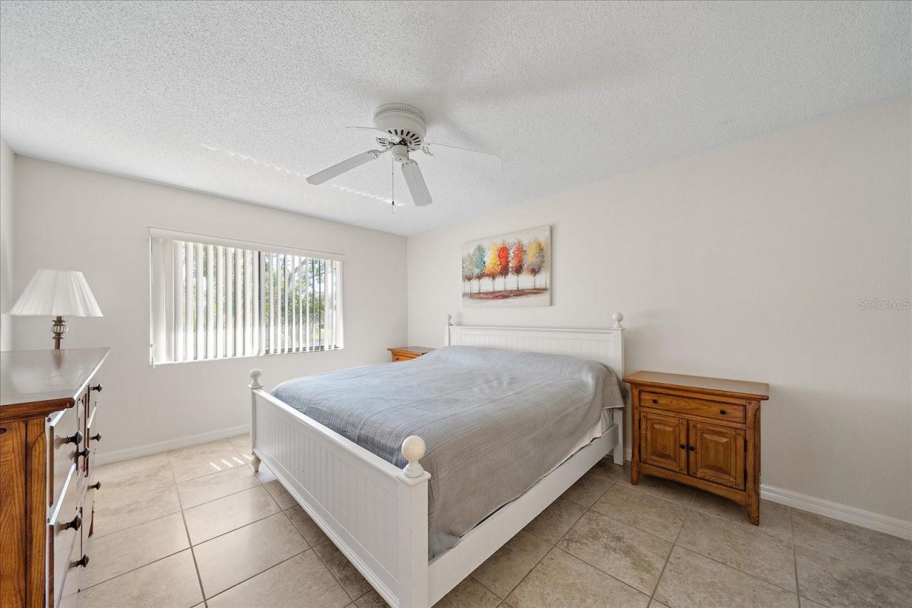 5654 Gardens Drive, Sarasota, FL 34243 Photo
