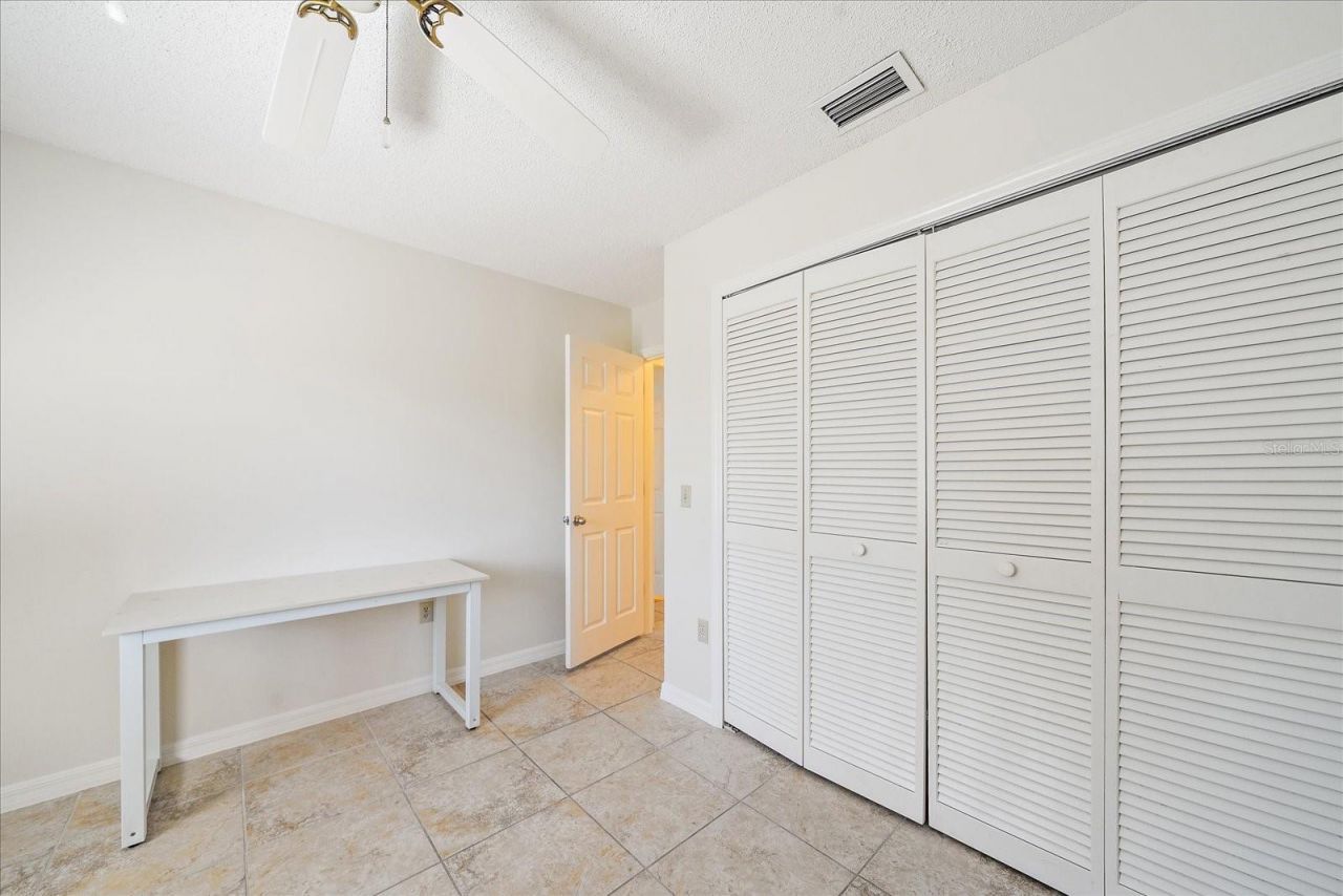 5654 Gardens Drive, Sarasota, FL 34243 Photo