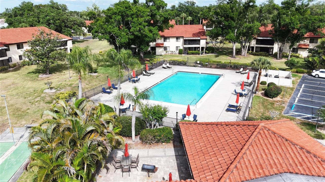 5654 Gardens Drive, Sarasota, FL 34243 Photo