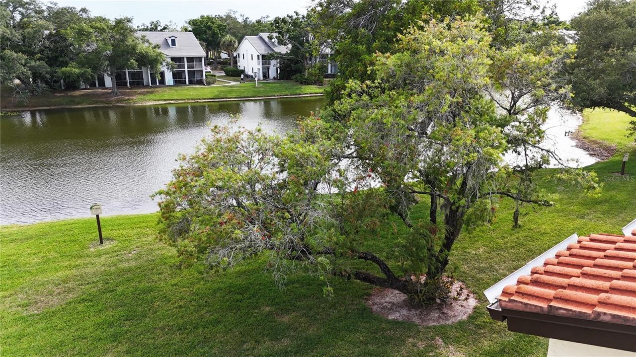 5654 Gardens Drive, Sarasota, FL 34243 Photo