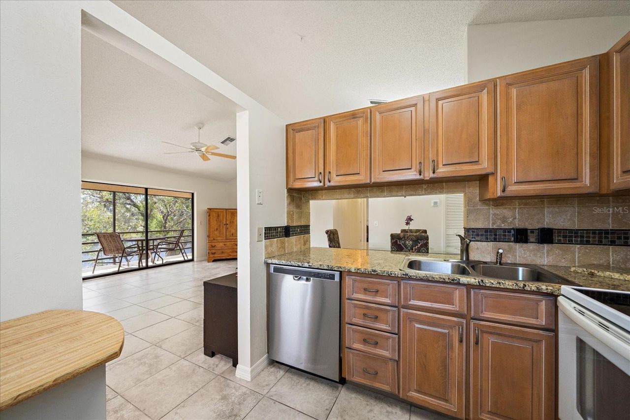 5654 Gardens Drive, Sarasota, FL 34243 Photo