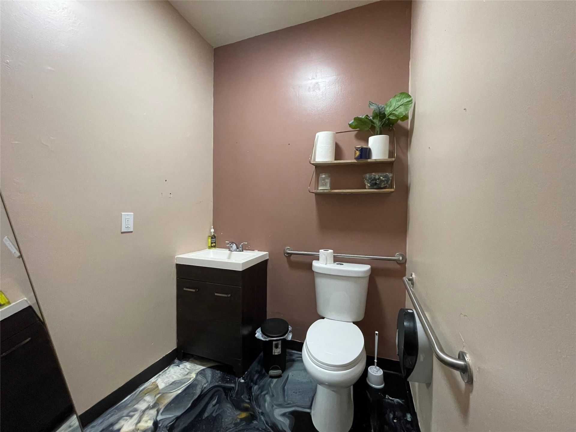 2900 State Road 7, Lauderdale Lakes, FL 33311 Photo