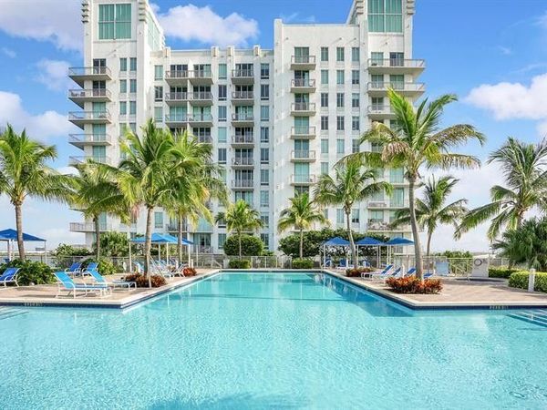 300 S Australian Ave, Unit 601, West Palm Beach, FL 33401