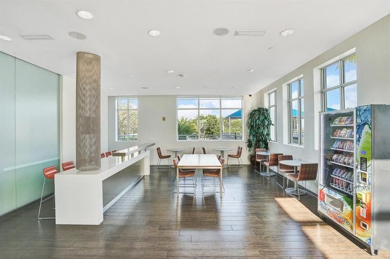 300 S Australian Ave, Unit 601, West Palm Beach, FL 33401 Photo