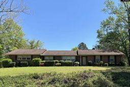 922 Washington Street photo 4