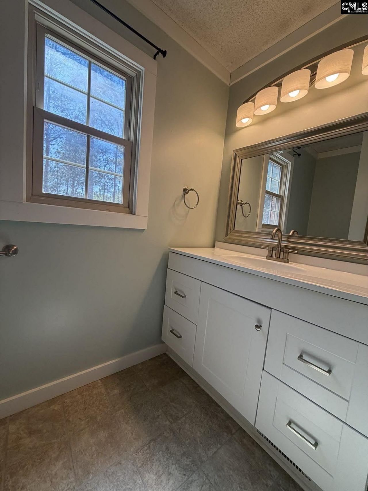 922 Washington Street Photo 30