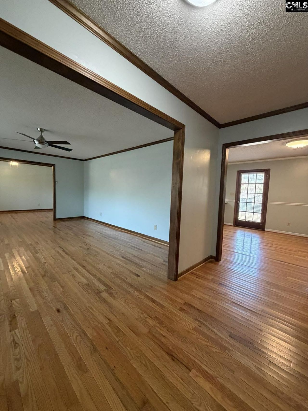 922 Washington Street Photo 5