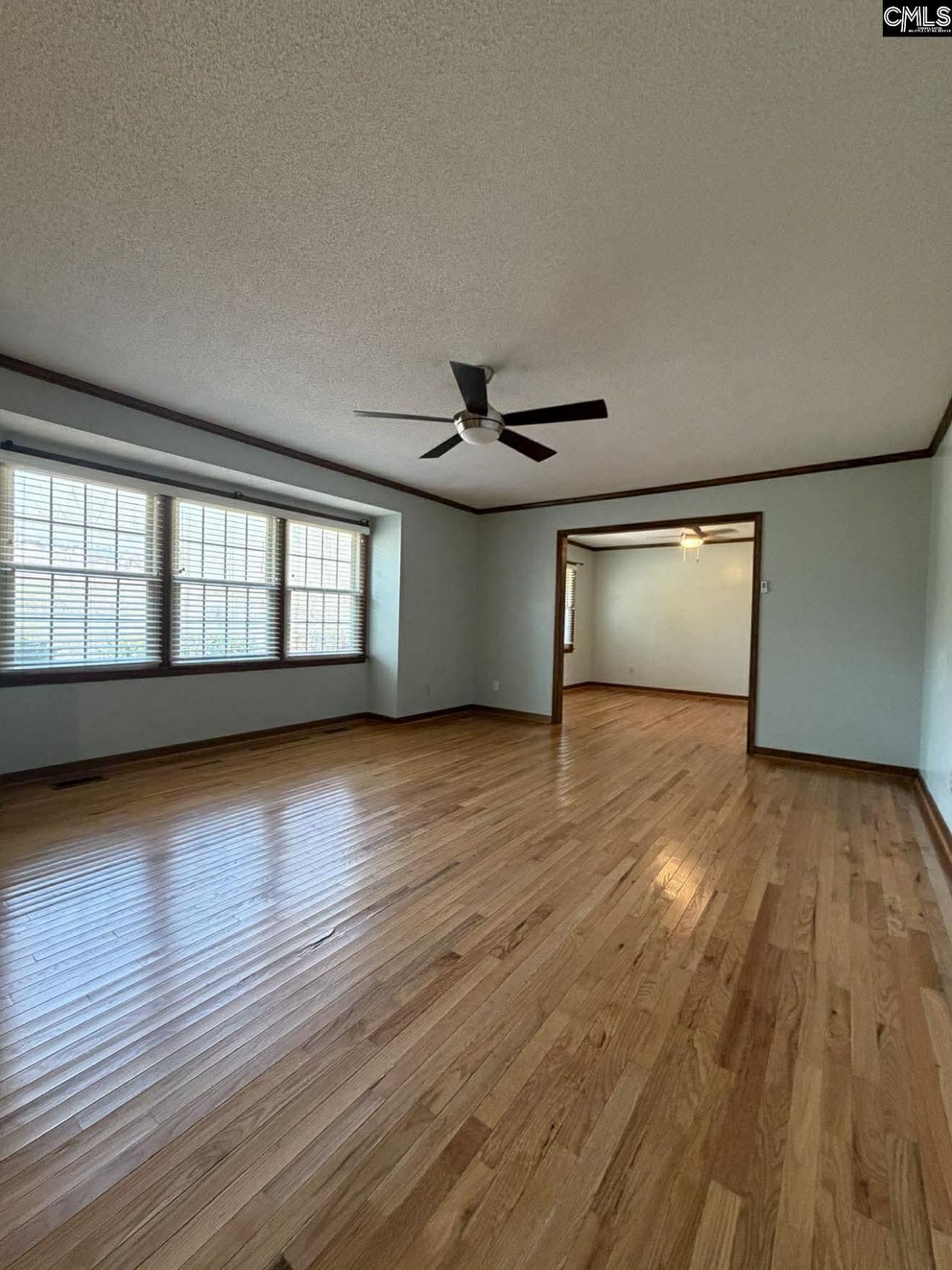 922 Washington Street Photo 6